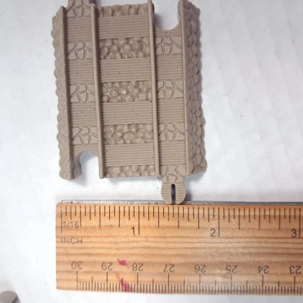 Thomas & Friends Trackmaster track straight set 24 tan brown plastic 2009 Mattel